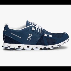 On Cloud women’s Low Top sneaker Denim Color NIB 8